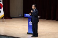 정청래 당대표·김원이 위원장, APEC 국민성과보고 및 전남 미래전략 특별강연 성황리 종료